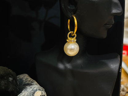 Boucles « Perle Dorée – Douceur & Raffinement »
