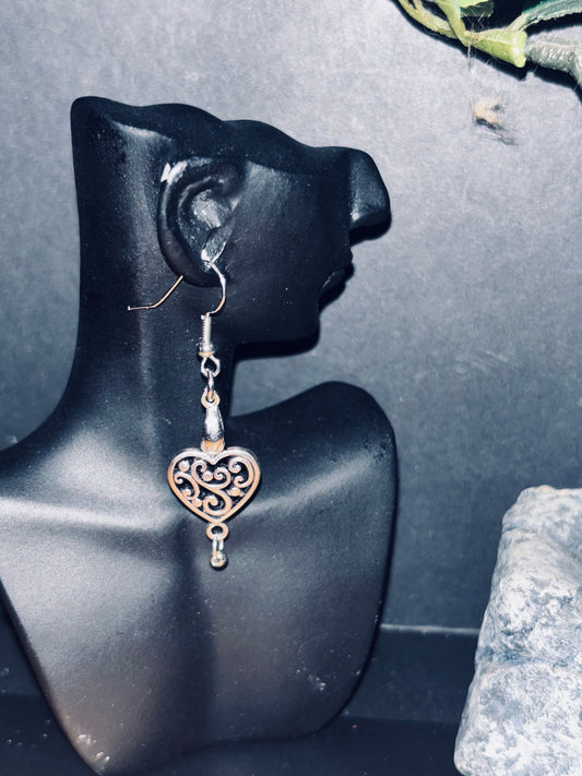 Boucle Cœur Ancien – Amour & Protection