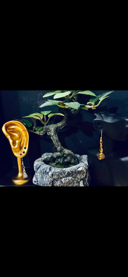 Boucle d’oreille Ornement Ancien – Élégance & Mystère